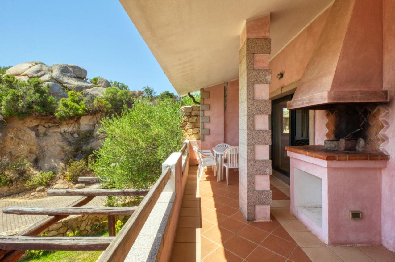 Baia Del Faro Lejlighedshotel Palau Eksteriør billede