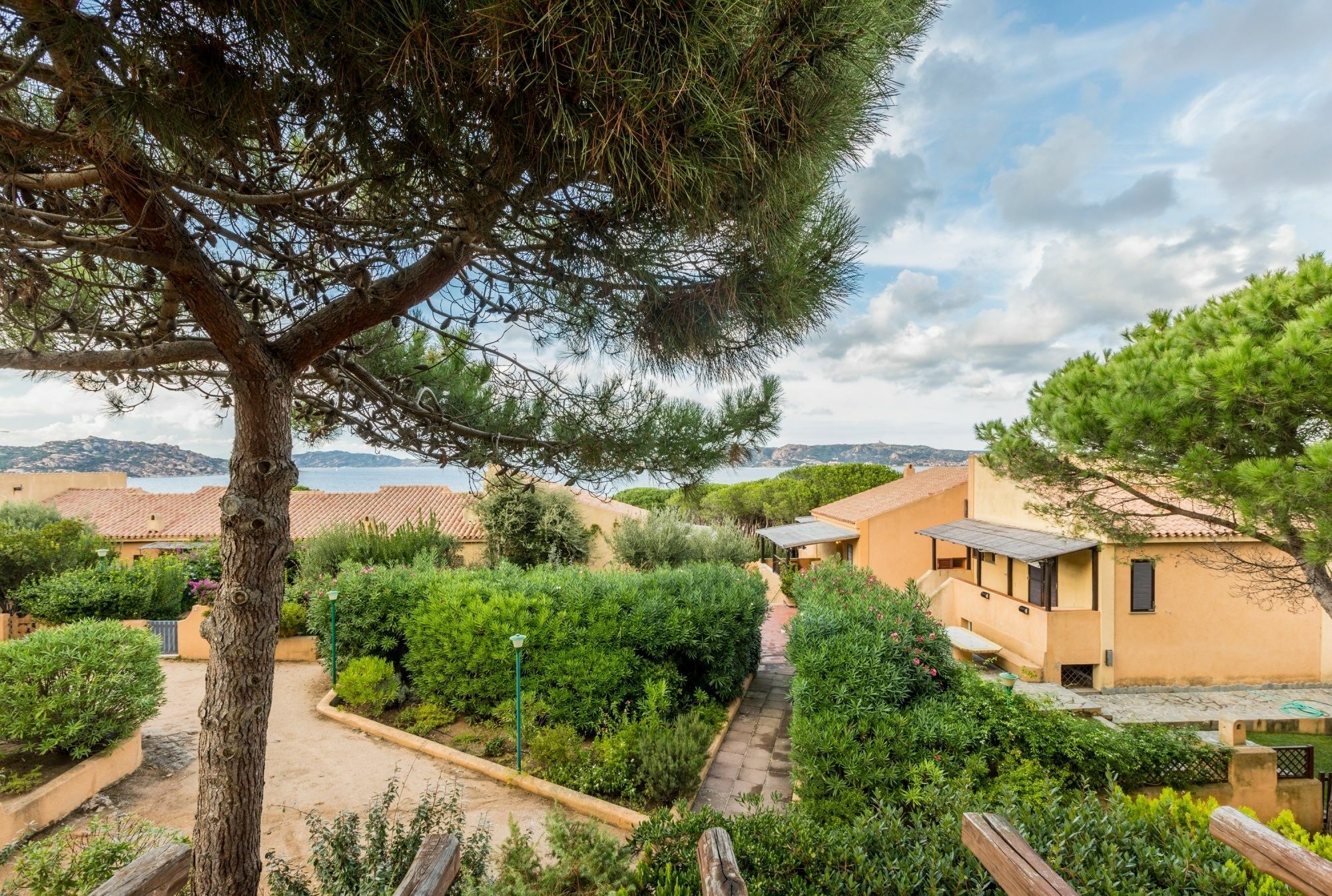 Baia Del Faro Lejlighedshotel Palau Eksteriør billede